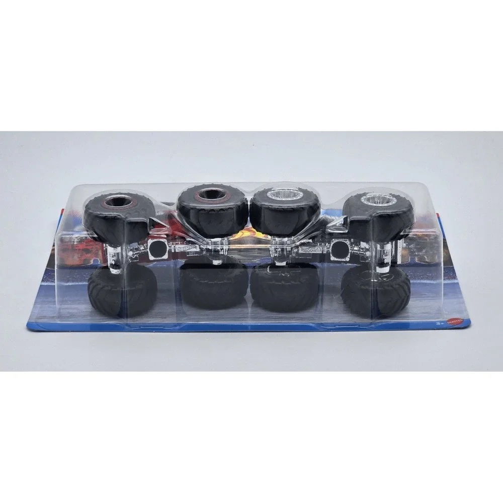 Hot Wheels Monster‎ Trucks Bone Shaker vs 5 Alarm 1:64 Diecast Toy Truck